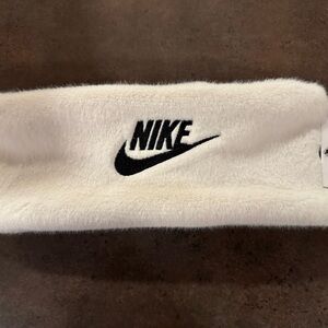 Nike women’s white wide Headband